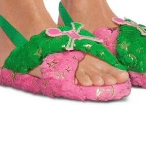 Ground up WICKED  Slipoers 11/12 adult